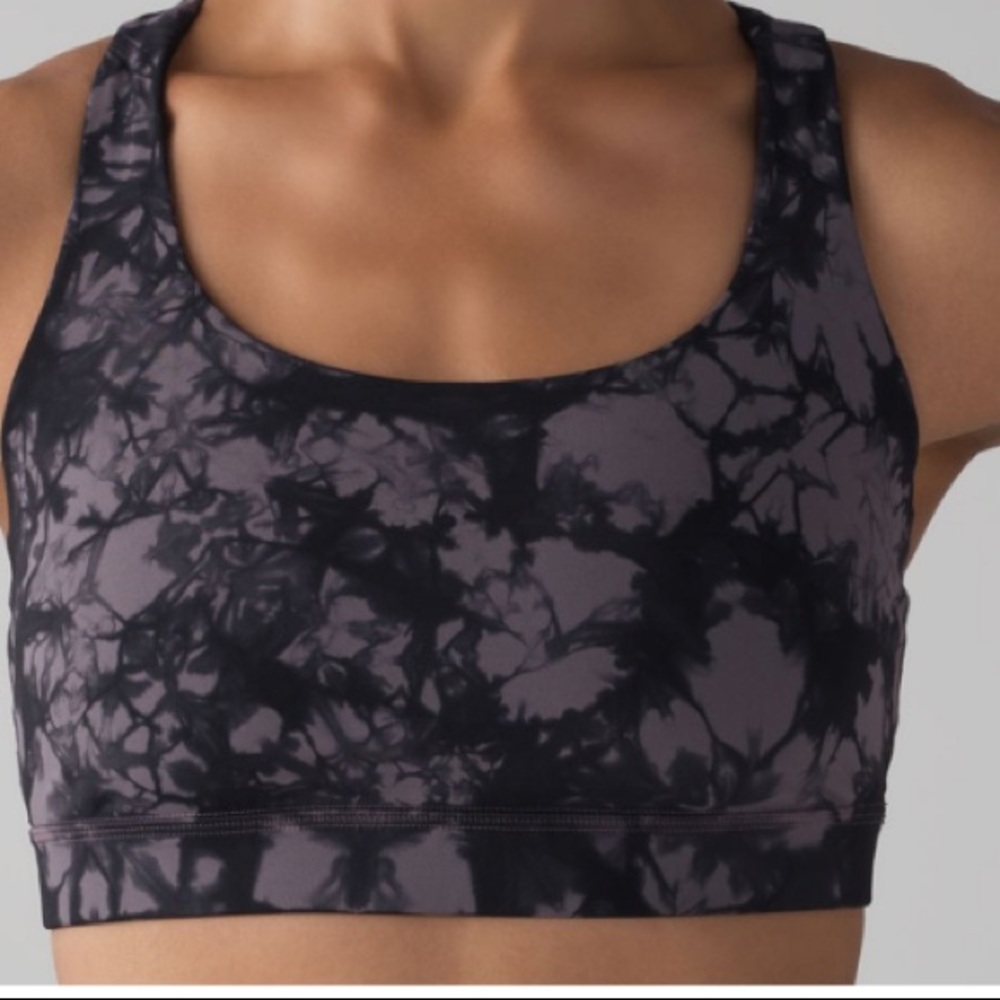 NWOT Lululemon Energy Sports bra - Shibori size 4